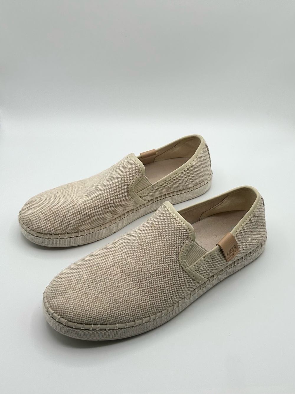 UGG Cream Tan Slip On Sneaker Flats Women’s Size 8.5
